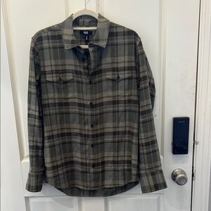 EUC Paige Men's flannel